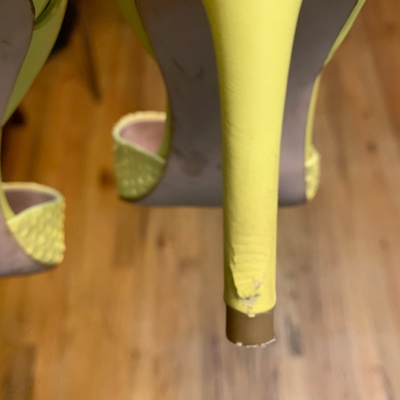 LOUISE ET CIE KOTA ANKLE STRAP PUMP - Picture 5 of 7